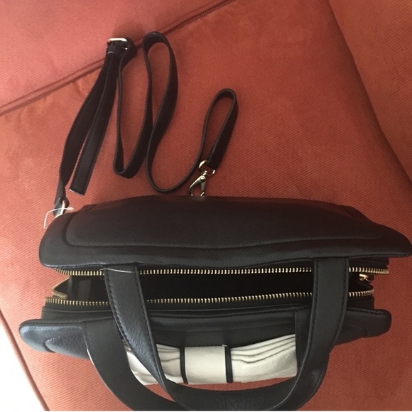 New Kate Spade ♠️ Suple Leather Satchel - Picture 5 of 8